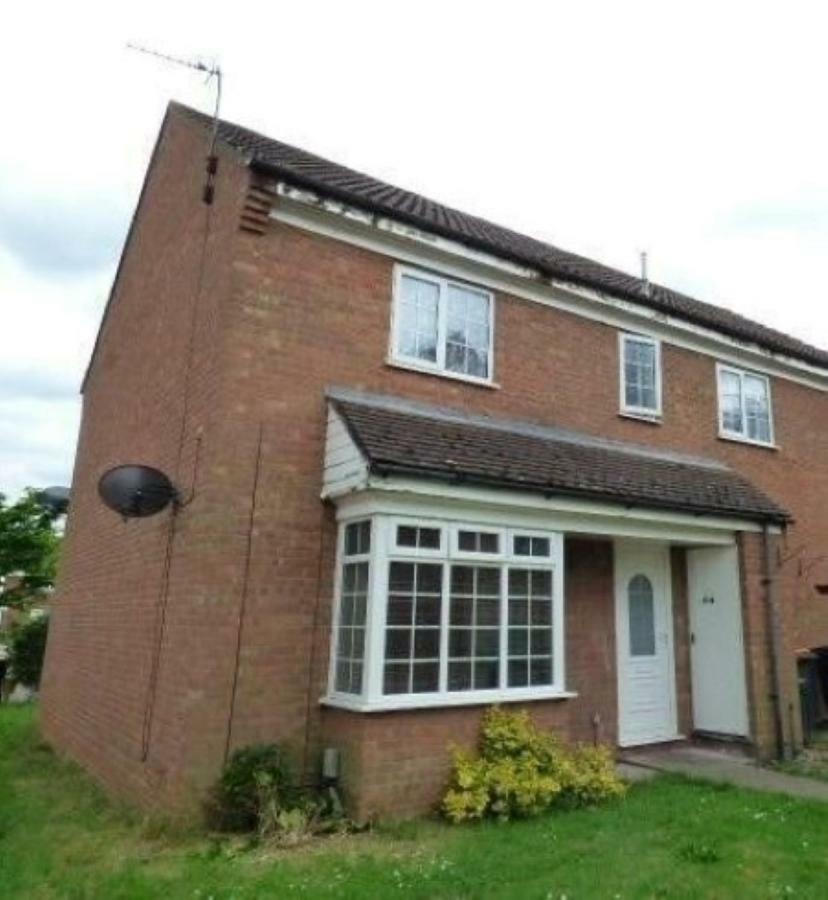 Kempston Cosy Lodge Bedford Bagian luar foto