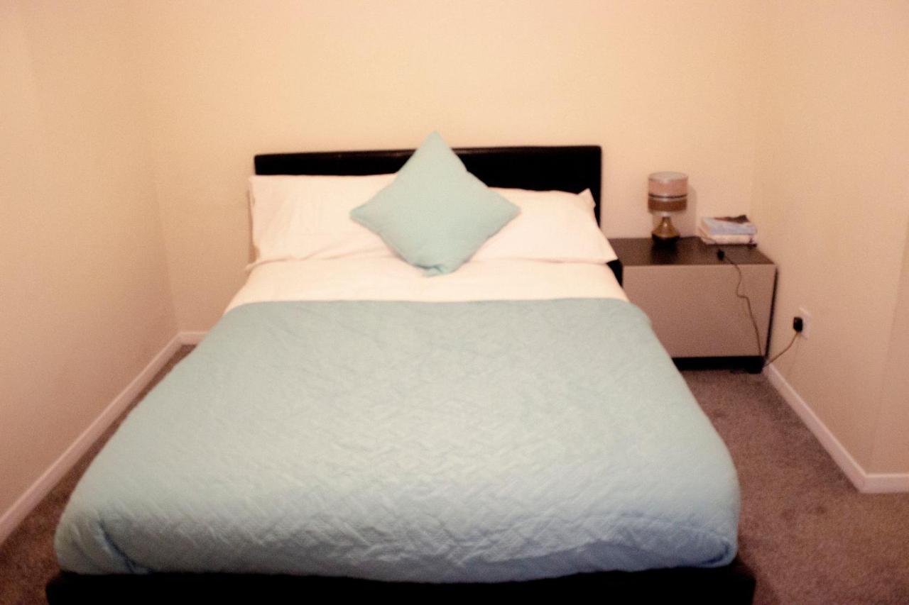 Kempston Cosy Lodge Bedford Bagian luar foto