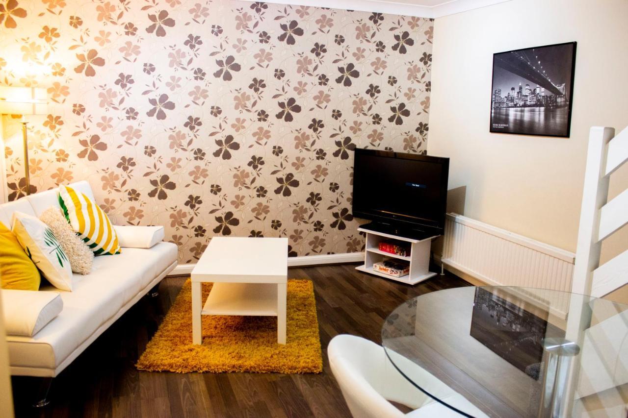 Kempston Cosy Lodge Bedford Bagian luar foto