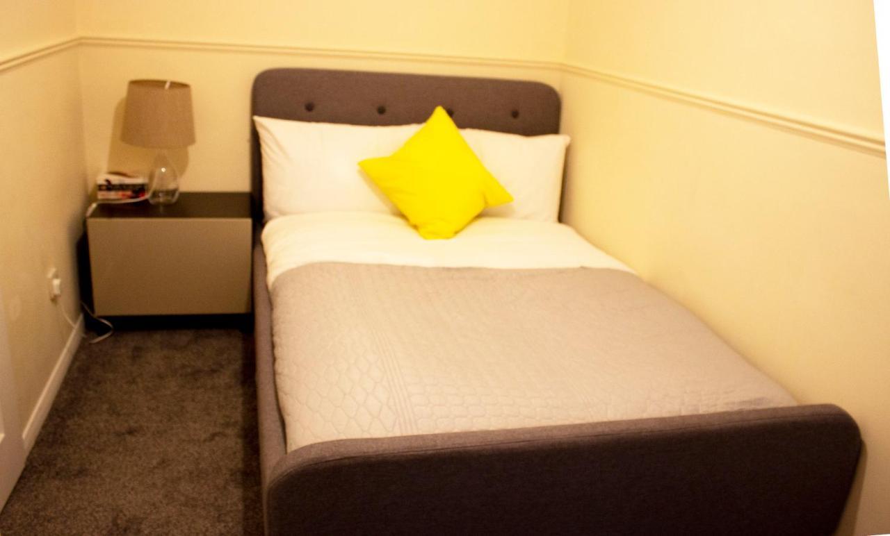 Kempston Cosy Lodge Bedford Bagian luar foto
